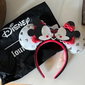 Disney Loungefly Mickey & Minnie Mouse Kissing Ears